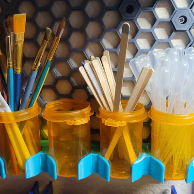 Giá đỡ lọ nhựa đa năng cho hệ thống Honeycomb Storage Wall