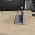 Giá đỡ laptop dạng đứng in 3D: Giải pháp tối ưu không gian bàn làm việc - Thumbnail 1