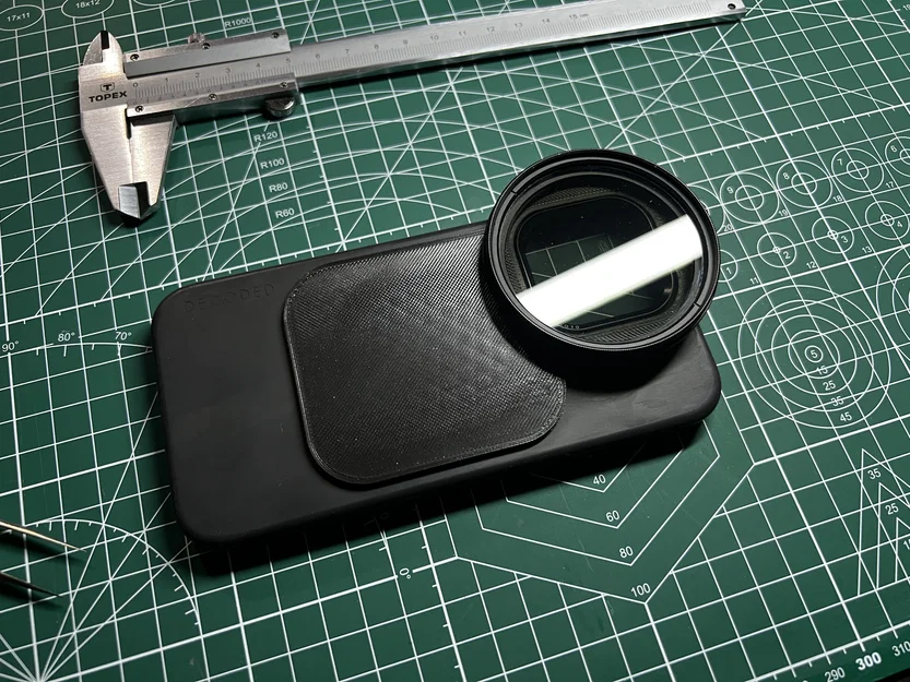 Adapter MagSafe gắn Variable ND Filter 58mm cho iPhone 13 Pro - Image 1