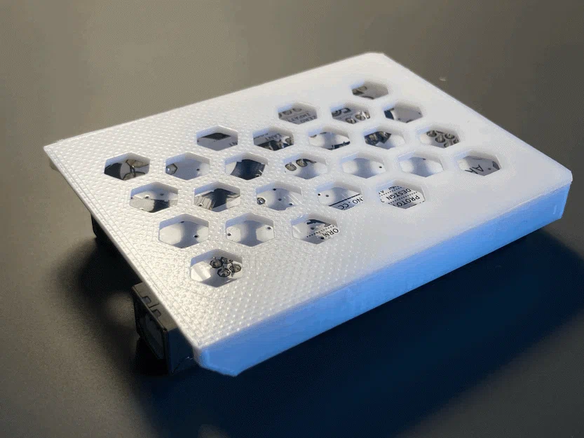 Đế gắn Arduino Uno R3 dạng tổ ong tối giản (Honeycomb Arduino case) - Image 3
