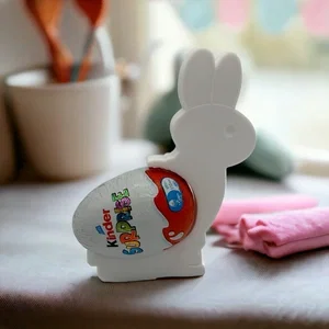 Mô hình in 3D thỏ ôm trứng Kinder đáng yêu cho mùa lễ Phục sinh - Image 1
