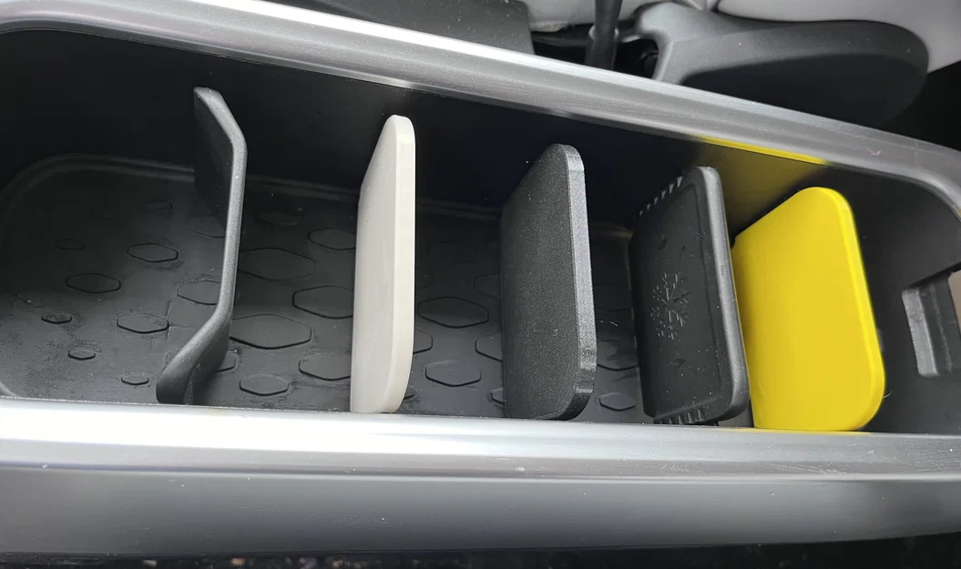 VW ID.Buzz: Vách ngăn bệ trung tâm (separator for center console) - Image 2