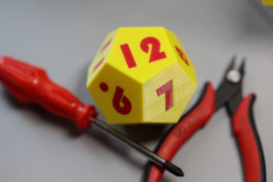 Xúc xắc 12 mặt Dodecahedron (Multicolor/Monocolor) / Dé 12 Faces - Dodécaèdre - Image 1