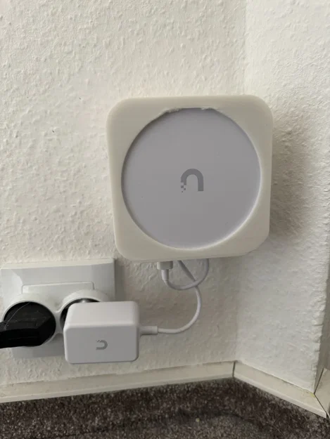 Giá Treo Tường UniFi Express (UniFi Express Wall Mount) - Image 2