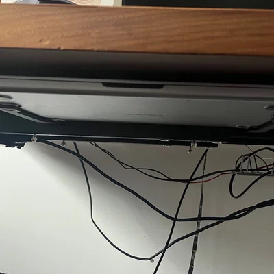 Giá treo MacBook Pro M3/M2/M1 Voronoi dưới mặt bàn (14/16 inch)