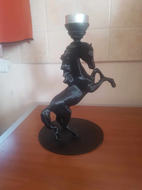 Mô hình giá đỡ nến hình chú ngựa nghệ thuật in 3D độc đáo - Image 1