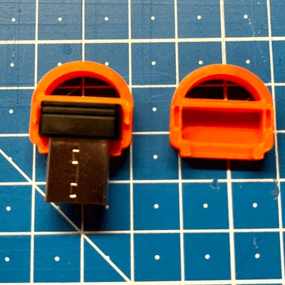 Nắp bảo vệ khóa USB an toàn cho máy khắc laser XTool F1