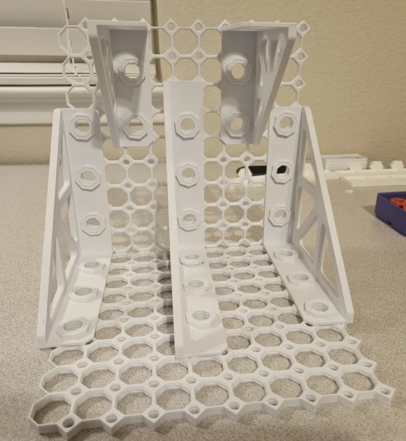 Bracket đỡ kệ cho hệ Multiboard Storage System - Image 1