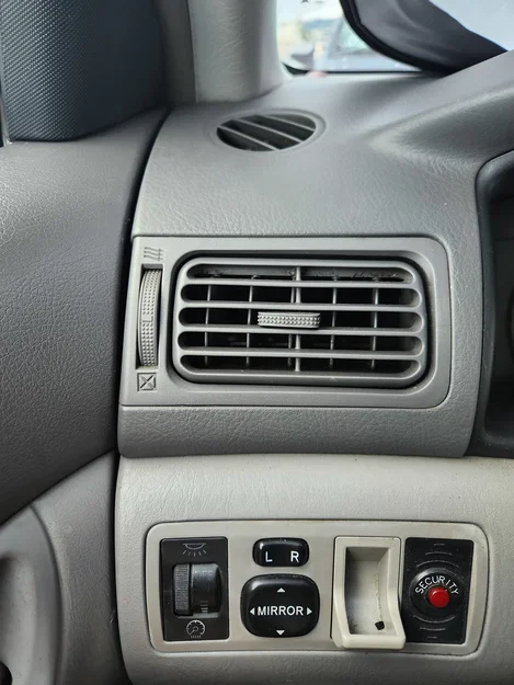 Miếng chêm khe gió A/C Toyota Corolla 2003-2008 - Image 2