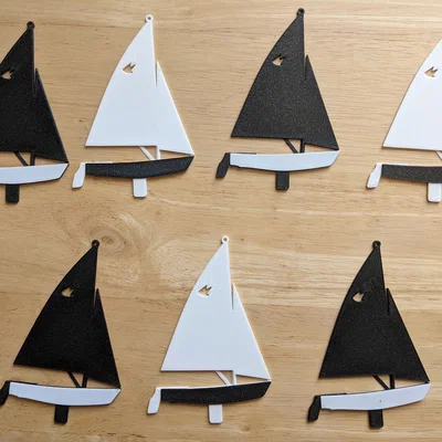 Thuyền buồm Mirror Dinghy
