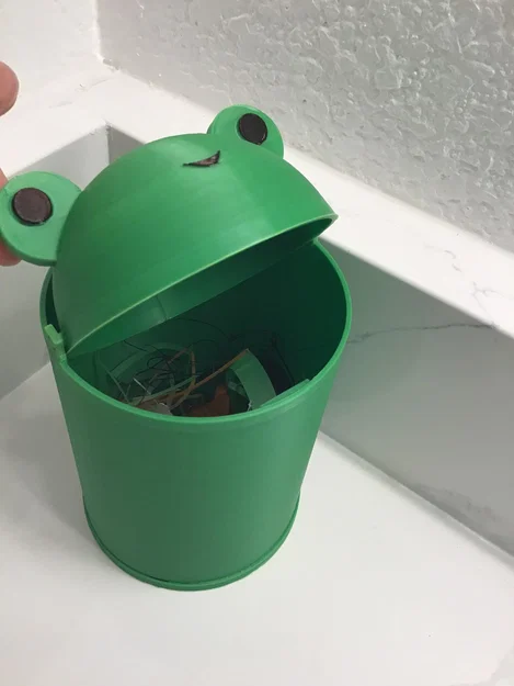 Thùng rác Ếch Dễ Thương (Cute Frog Trashcan) - Image 1