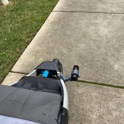 Thule Urban Glide 2 - Ngàm gắn đèn pin