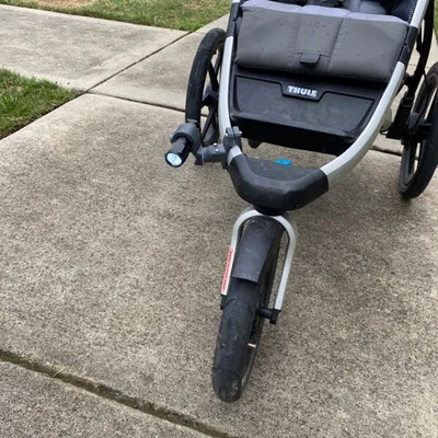 Thule Urban Glide 2 - Ngàm gắn đèn pin