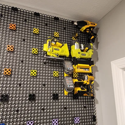 Giá treo máy cưa lọng Ryobi cho hệ thống Multiboard gọn gàng