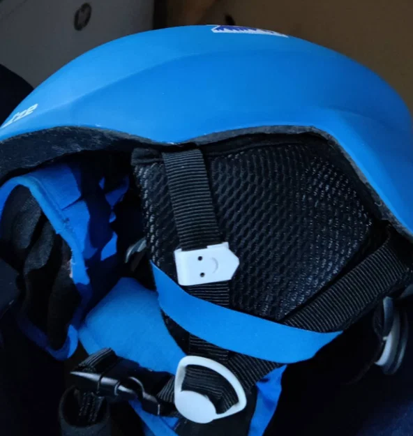 Kẹp dây đeo mũ trượt tuyết mặt cười - Image 1