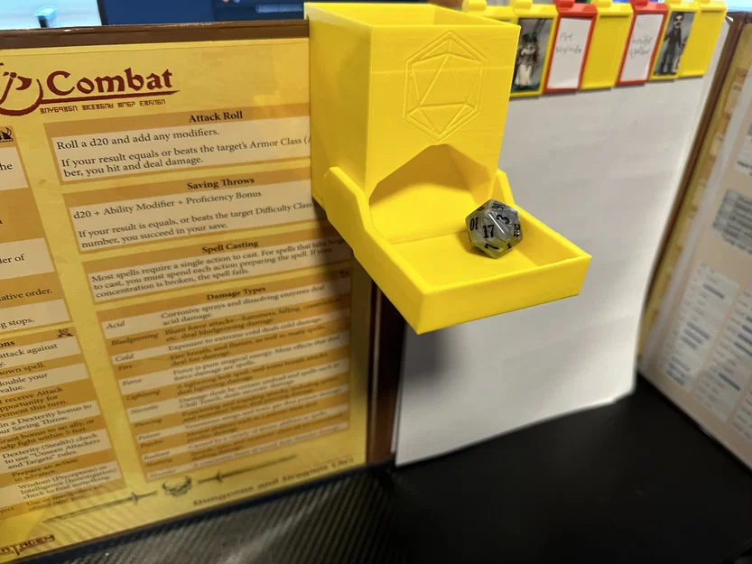 DM Screen Dice Tower (Tháp đổ xúc xắc kẹp DM Screen) - Image 1