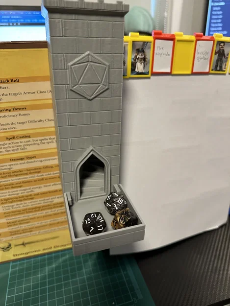 DM Screen Dice Tower II - Tháp đổ xúc xắc kẹp DM Screen (Print-in-place) - Image 1