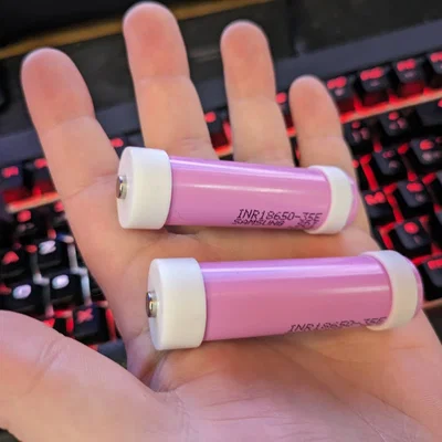 Bộ adapter in 3D chuyển đổi pin 18650 sang 21700 tiện lợi