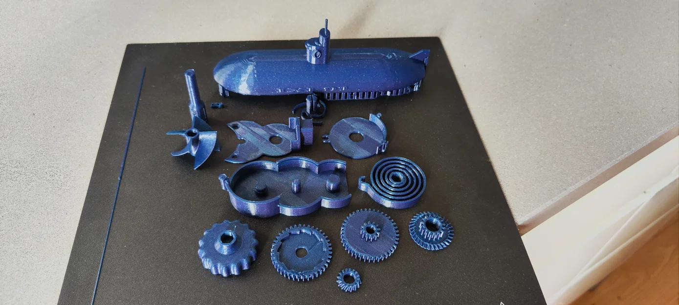 Wind up Submarine – Tàu ngầm lên cót kèm ngư lôi - Image 1