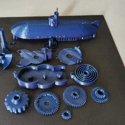 Wind up Submarine – Tàu ngầm lên cót kèm ngư lôi