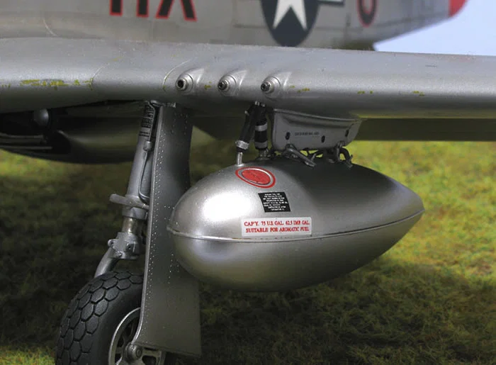 Bình xăng phụ (Drop Tank) P-51 Mustang cho máy bay RC - Image 1