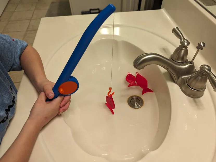 Đồ chơi cần câu bồn tắm (Bathtub Fishing Pole Toy) - Image 1
