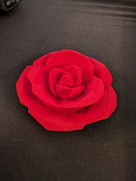 Mô hình bông hồng Low Poly trang trí in 3D độc đáo - Image 1