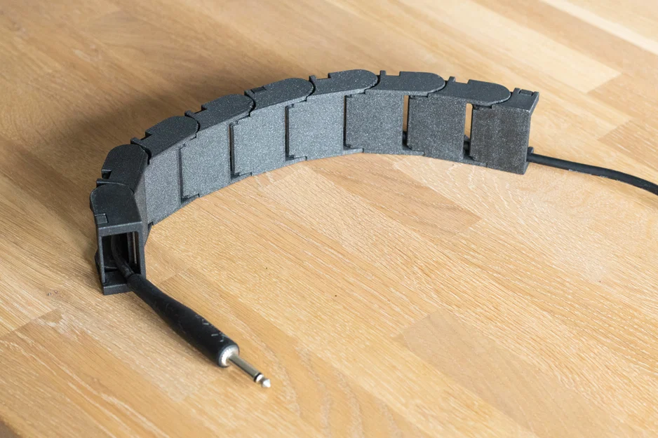 Cable chain (kèm file Fusion360, tùy chỉnh được) - Image 1