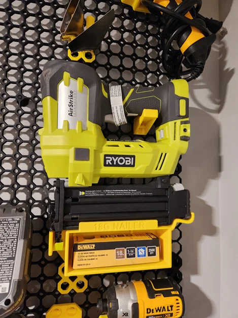 Giá treo Ryobi Brad Nailer cho Multiboard (mount) - Image 1