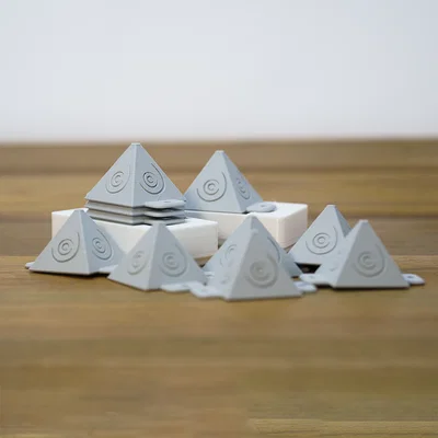 Perky Peaks Painting Pyramids kèm khay Gridfinity tuỳ biến