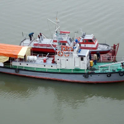 Tàu sông project 376 “Yaroslavets” tỉ lệ HO