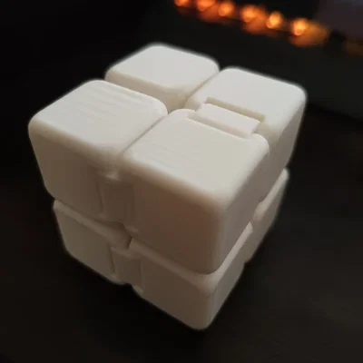 Infinity Cube - Đồ chơi xả stress thông minh in 3D siêu thú vị