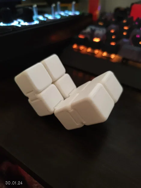 Infinity Cube - Đồ chơi xả stress thông minh in 3D siêu thú vị - Image 3