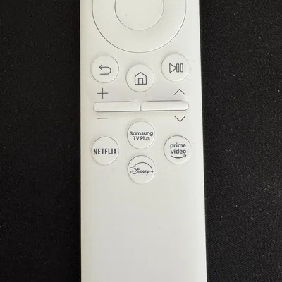 Khay gắn tường cho điều khiển từ xa Samsung Viewfinity S9 5K