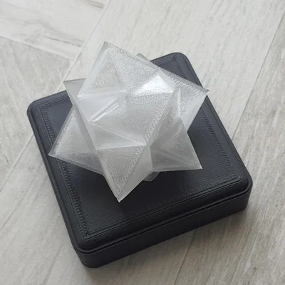 Crystal Puzzle: Bộ lắp ráp hình học 3D độc đáo cho mọi người