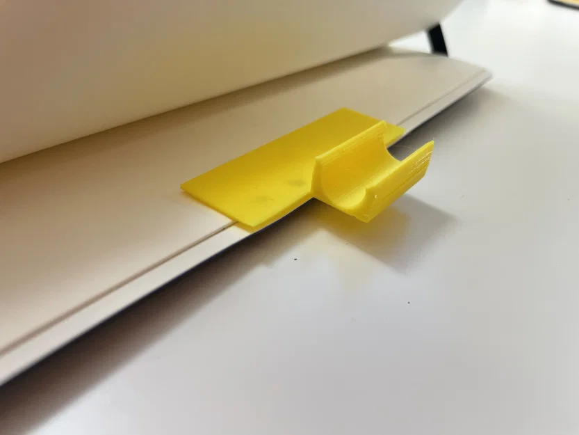 Giá giữ bút chì/bút cho sổ Moleskine (Moleskine Notebook Pencil Pen Holder) - Image 2