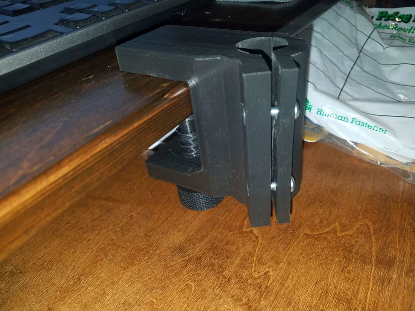 Kẹp bàn kèm cùm gắn ống PVC (Desk Clamp with Pipe Clamp Attachment) - Image 1