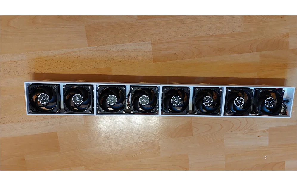 Vỏ quạt radiator & housing thermostat cho radiator Type 22 (70–140 cm) - Image 1