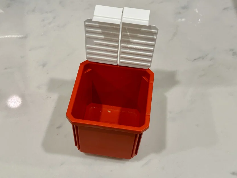 Nắp cho Milwaukee Packout tall square bin - Image 2