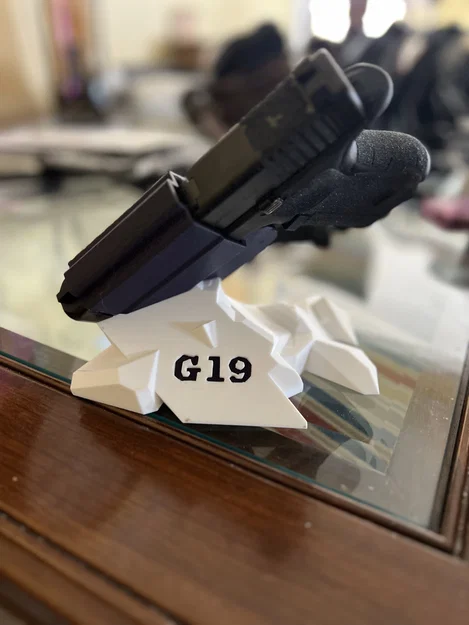 Đế giữ súng Glock 19 thiết kế hình đá độc đáo cho đầu giường - Image 2