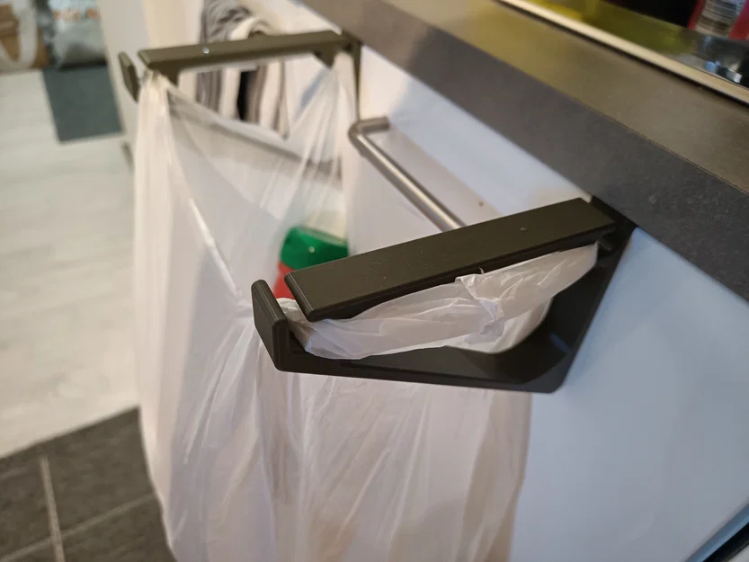 Kẹp giữ túi rác cho ngăn kéo bếp - Image 1