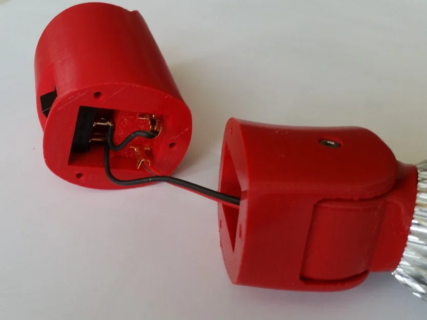 Đèn pin Milwaukee M12 đầu chỉnh góc (dùng bóng LED MR16) - Image 17
