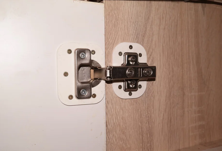 Tấm sửa chữa bản lề nội thất (Furniture hinge repair plate) - Image 1