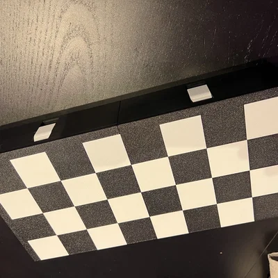 Bàn cờ vua gập có ngăn chứa quân (Chess board with storage compartment)