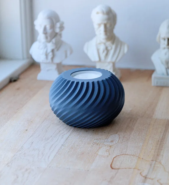 Candle V33: Chân đế nến trang trí xoắn ốc tinh tế in 3D - Image 2