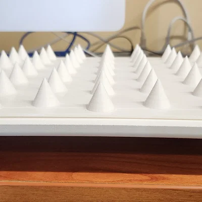 Tấm lót gai nhựa chống mèo (Cat spikes) in 3D ngăn thú cưng hiệu quả