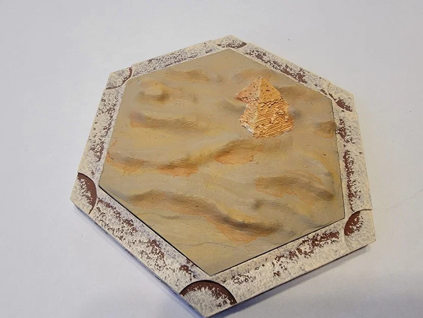 Mô hình ô sa mạc kèm kim tự tháp cho bàn cờ Settlers of Catan 3D - Image 1