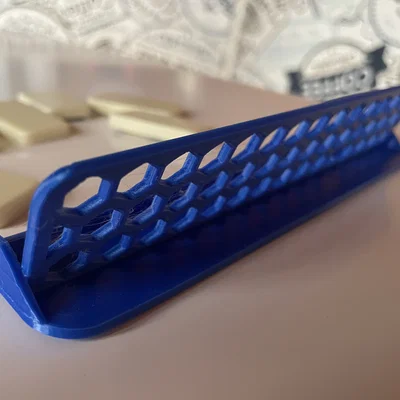 Khay Đứng Domino Họa Tiết Lục Giác 7 Khe (In 3D)