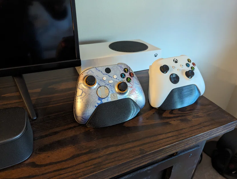 Đế Để Tay Cầm SCUF Instinct Pro (Xbox) - Thiết Kế Chống Trượt Chắc Chắn - Image 1