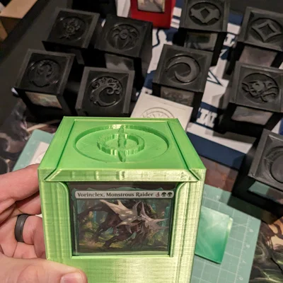MTG - Commander Deck Box (Hộp đựng Commander Deck)